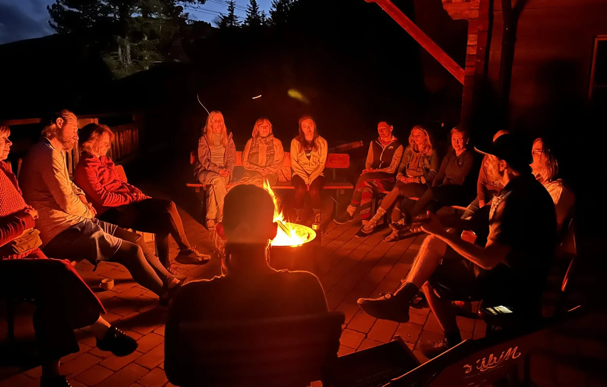 yoga retreat globeseekers, bonfire under the stars
